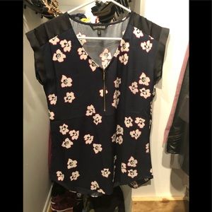 Express V-neck zip up blouse